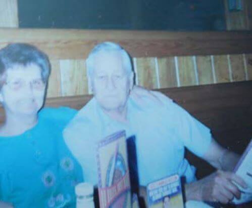 photo of Pee Dee Gardens residents Jennie and Wayne Graham out to eat