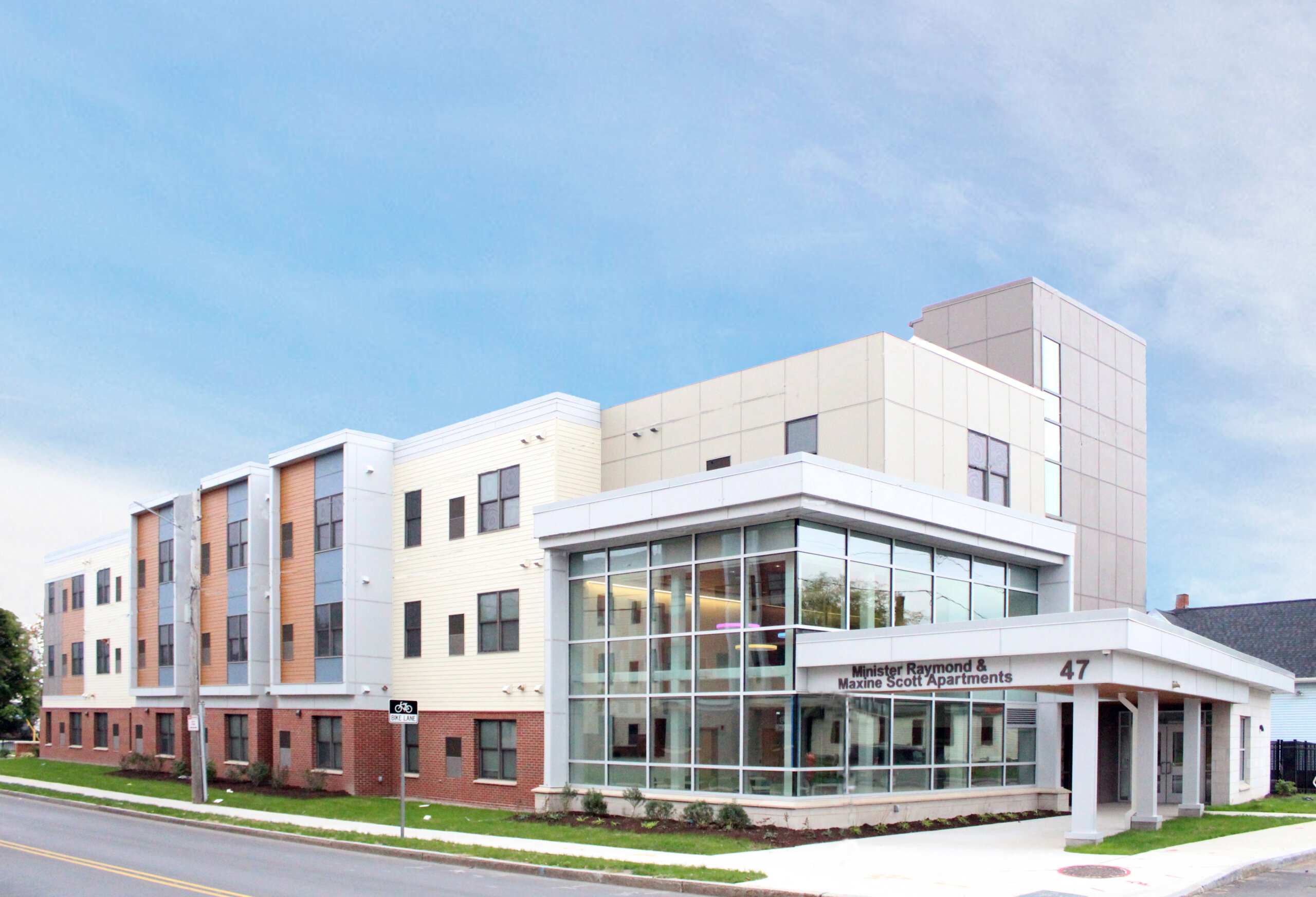 Raymond & Maxine Scott Apartments, apartment building